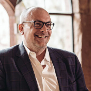 Minnen viinitasting 29.10.2024 | Wegeler ja huippurieslingin monet sävyt | Luennoitsija Wegelerin toimitusjohtaja Richard Grosche